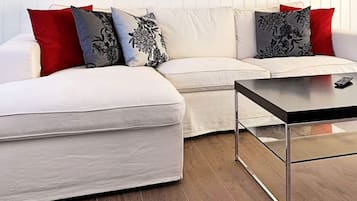 3 bedrooms, individually furnished