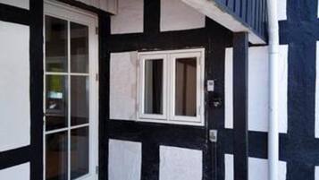 House | Exterior detail