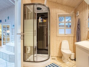 Bathroom - Holiday Home in Blokhus (Blokhus)