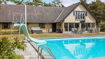 Hus | Basseng | Utendørsbasseng