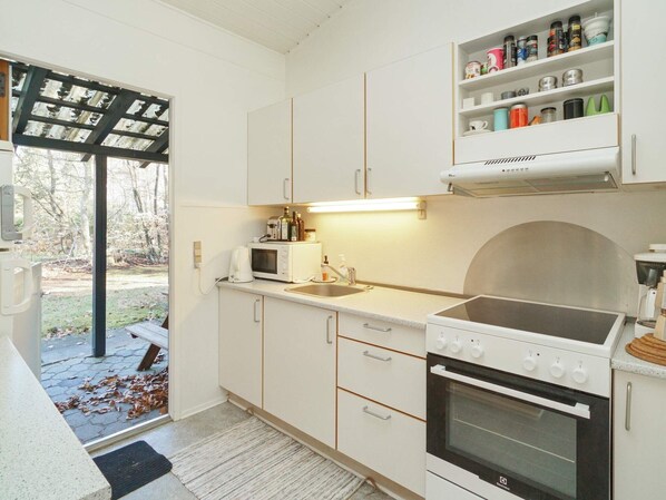 House | Private kitchen - 6 Person Holiday Home in Vig (Vig)