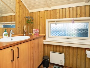 House | Bathroom