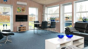 Unclassified image, 5 of 36, button - 6 Person Holiday Home in Allingåbro (Allingåbro)
