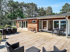 Exterior - Holiday Home in Fårevejle (Faarevejle)
