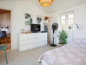 4 soveværelser, baby-/barnesenge