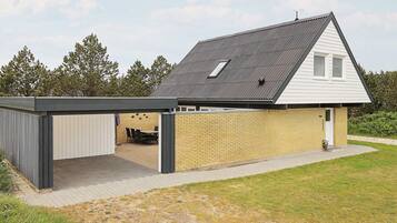 House | Bahagian luar