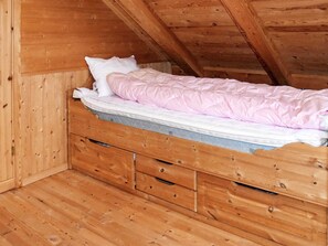 3 bedrooms, individually furnished