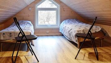 5 bedrooms, individually furnished