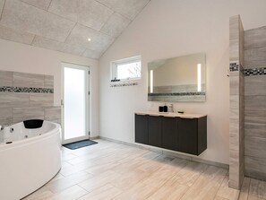 Bathroom - Holiday Home in Bindslev (Bindslev)