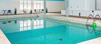 10 Person Holiday Home in Hojer