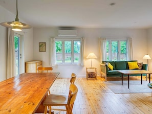 House | Dining