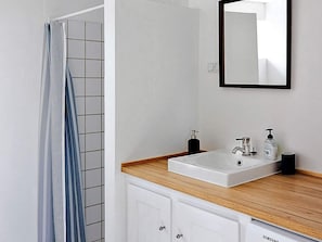 House | Bathroom