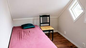 House | 3 bedrooms, individually furnished