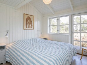 3 Schlafzimmer, Babybetten
