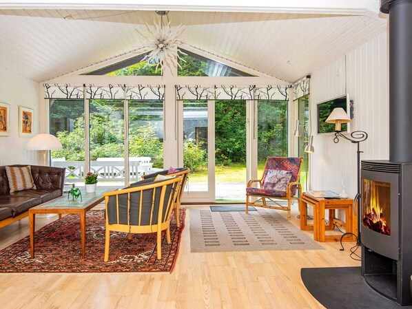 House | Interior - Tranquil Lakeside Retreat in Ry-by Traum (Ry)