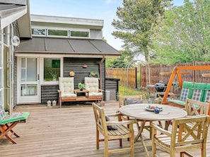 Outdoor dining - Holiday Home in Jerup (Jerup)