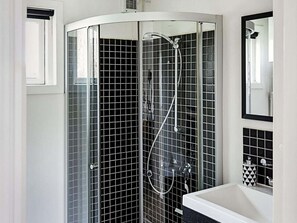 House | Bathroom