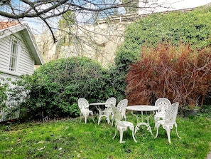 Exterior - 4 Person Holiday Home in Lysekil (Lysekil)