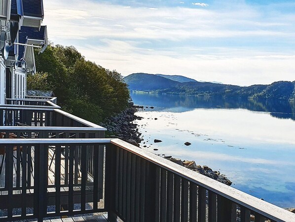 House | Exterior - 6 Person Holiday Home in Vatne (Ålesund)