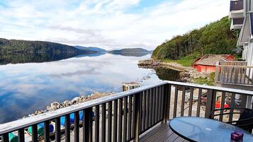 House | Terrace/patio