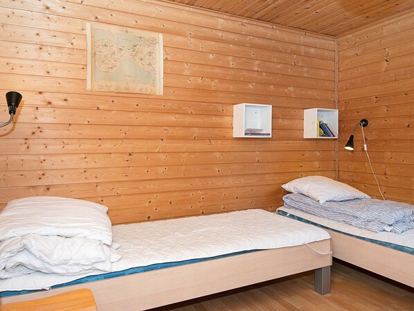 3 Schlafzimmer, Babybetten