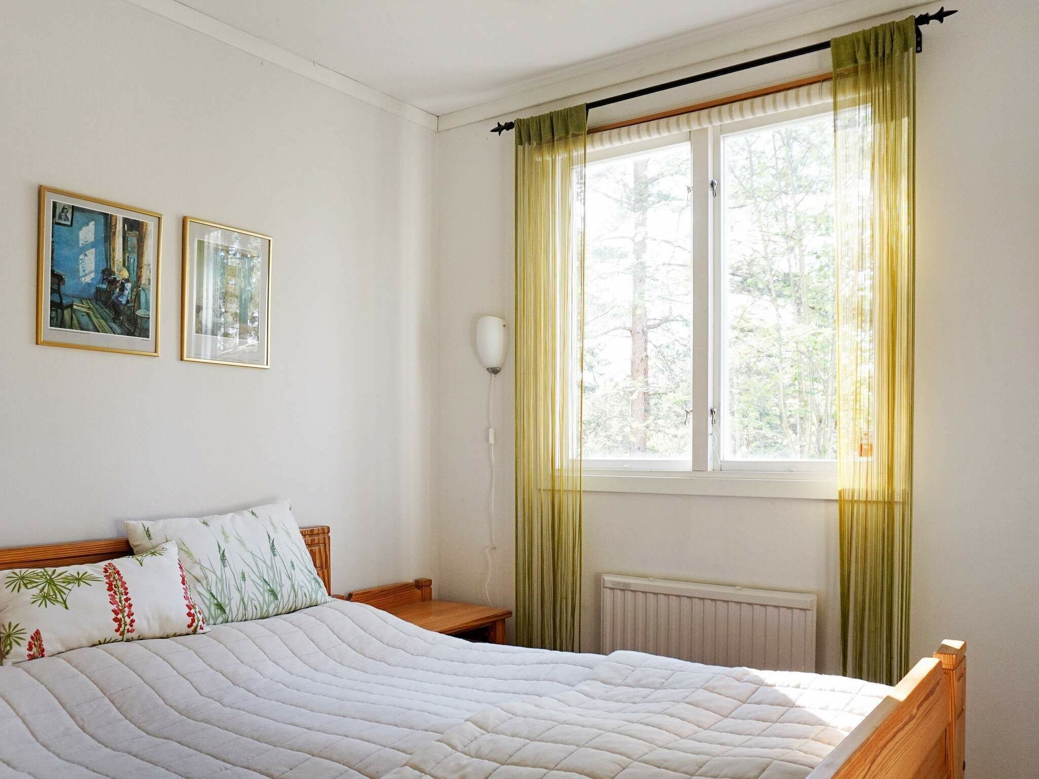 3 bedrooms, individually furnished, bed sheets