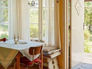 2 bedrooms, individually furnished - 3 Person Holiday Home in Mellbystrand (Mellbystrand)