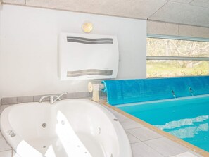 Spa treatment - 4 Star Holiday Home in Ebeltoft (Ebeltoft)