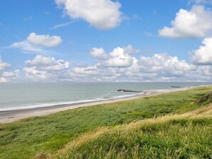 House | Beach - 12 Person Holiday Home in Lemvig (Lemvig)