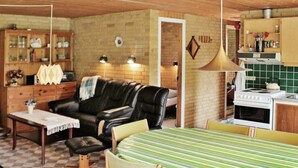 Dining - Beautiful Holiday Home in Grenaa Near the Sea (Grenaa)