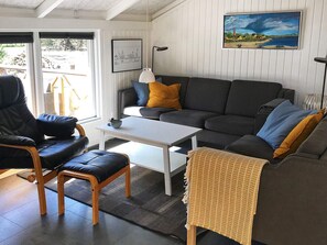 Living room - Cozy Holiday Home in Jerup near Bratten Beach (Jerup)