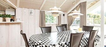 奧特魯普 8 人度假屋