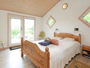 1 bedroom, cribs/infant beds - Modern Holiday Home in Nykøbing Sjælland With Terrace (Nykobing Sjaelland)