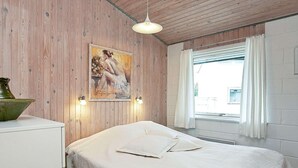2 Schlafzimmer, Babybetten