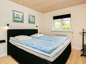 3 Schlafzimmer, Babybetten