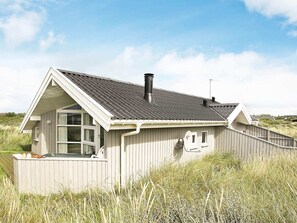 House | Exterior - Spacious Holiday Home Nearby the National Park Loonse en Drunese Duinen (Hjørring)