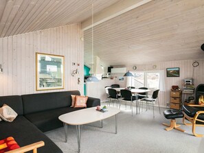 House | Interior - Spacious Holiday Home Nearby the National Park Loonse en Drunese Duinen (Hjørring)
