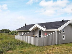 House | Exterior - Spacious Holiday Home Nearby the National Park Loonse en Drunese Duinen (Hjørring)