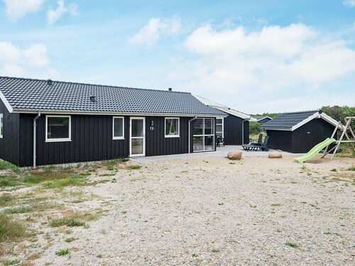 Cozy Holiday Home in Vejers Strand near Sea