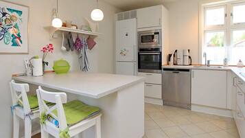 House | Private kitchen | High chair