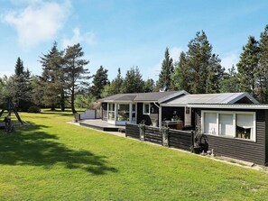 Exterior - Cozy Holiday Home in Sæby With Large Garden (Sæby)