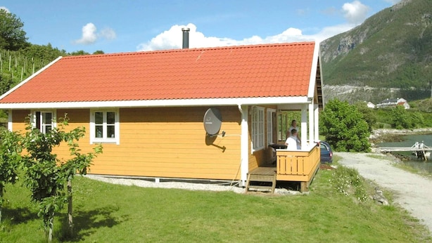 Exterior - Holiday Home in Slinde (Sogndal)