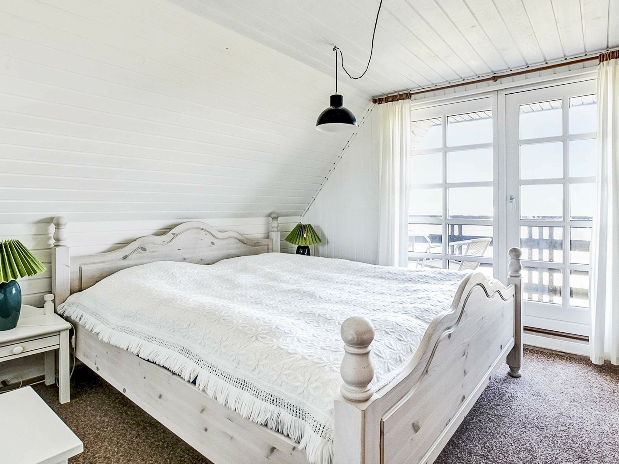 3 bedrooms, individually furnished, cribs/infant beds