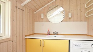 Unclassified image, 4 of 10, button - Cozy Holiday Home in Strandby near Beach (Strandby)