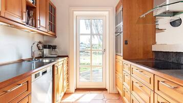 House | Private kitchen | Highchair
