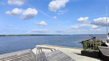 House | Water view