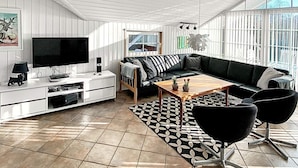 Unclassified image, 4 of 19, button - Beautiful Holiday Home in Gedser With Whirlpool (Gedser)
