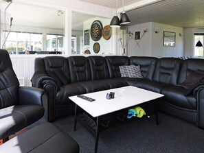 House | Interior - Alluring Holiday Home in Hadsund near Sea (Hadsund)