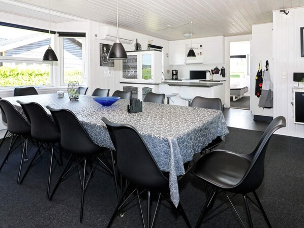 House | Interior - Alluring Holiday Home in Hadsund near Sea (Hadsund)