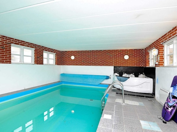 Hus | Pool | Utomhuspool